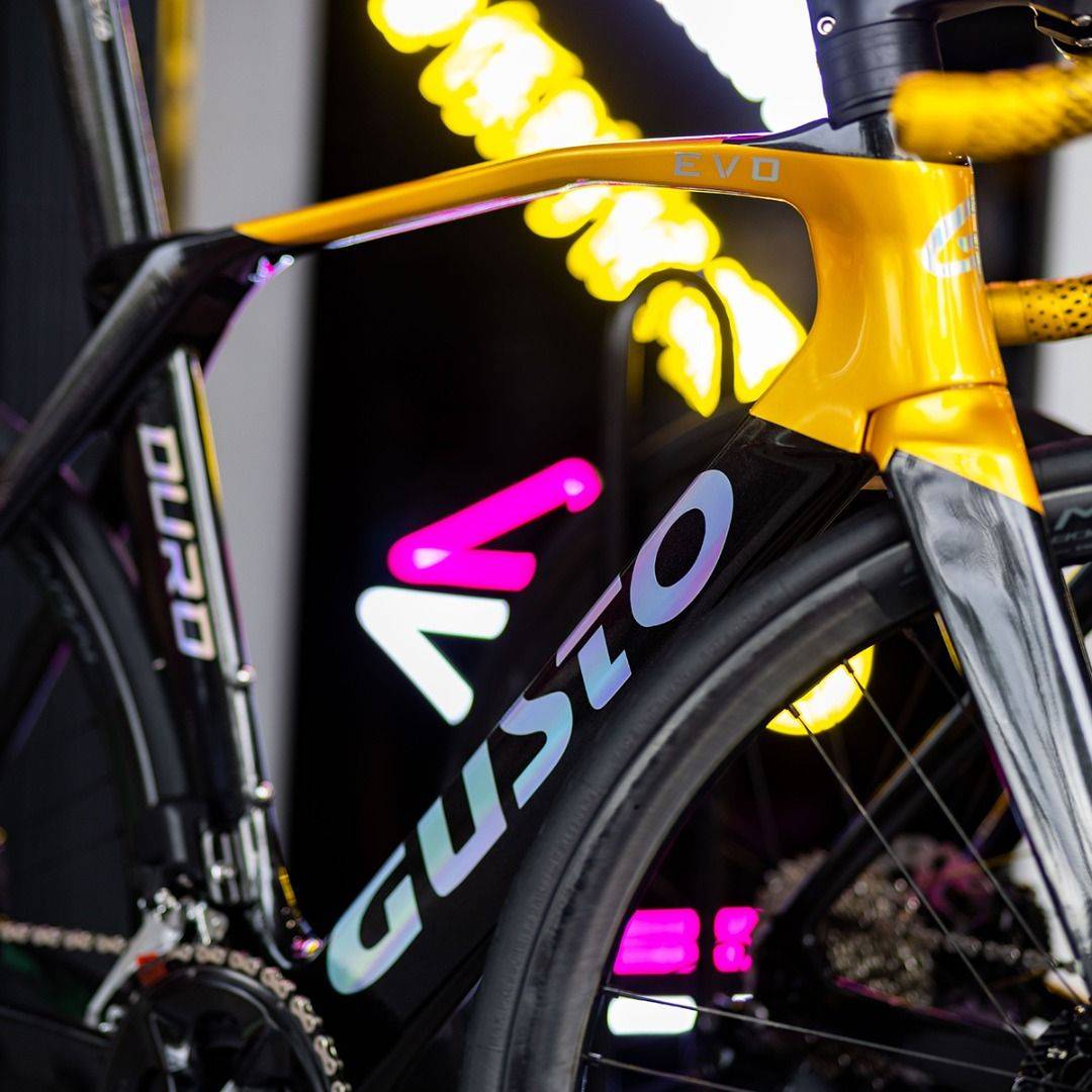 自転車本体 DURO EVO PRO LEGEND di2 GUSTO 2023 DURO EVO PRO LEGEND | Aero Bike | Ultegra Di2