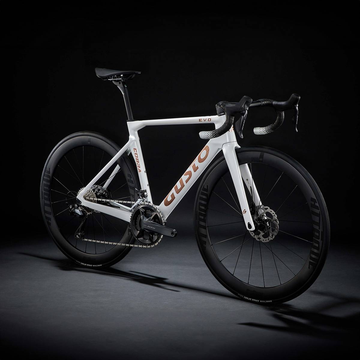 m*i様 GUSTO COBRA EVO SPORT ULTRA XS GUSTO 2024 COBRA EVO ELITE ULTRA ROAD BIKE