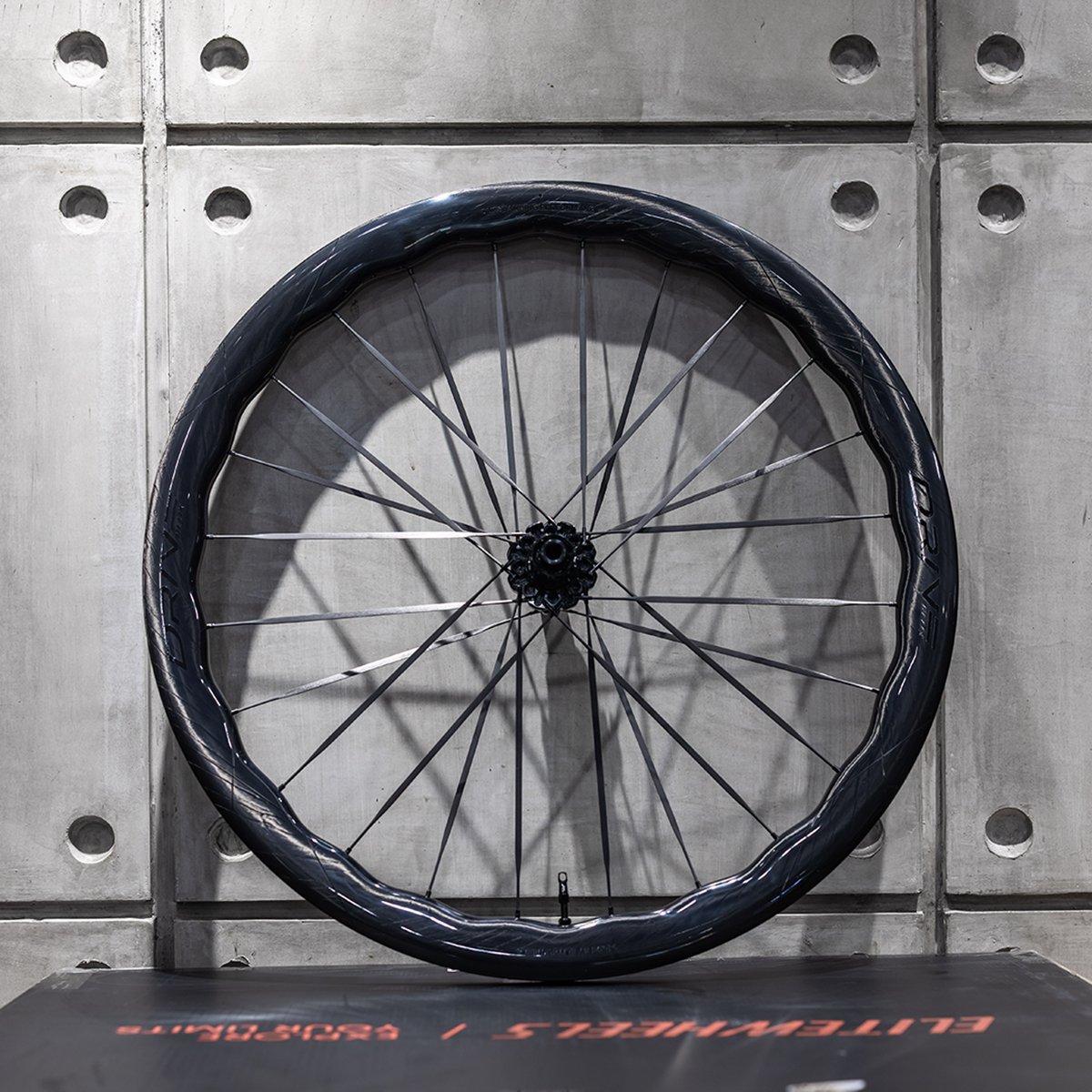 ELITEWHEELS DRIVE HELIX CS CARBON WHEELSET