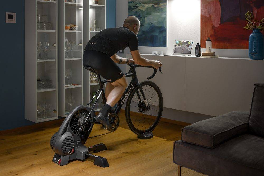 Elite Direto XR ( Smart Trainer ) Full Interative ( Made in Italy )