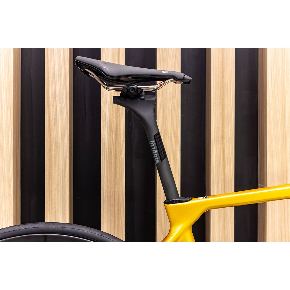 GUSTO RANGER EVO SPORT Team Limited 105 Di2 12-Speed All Rounder
