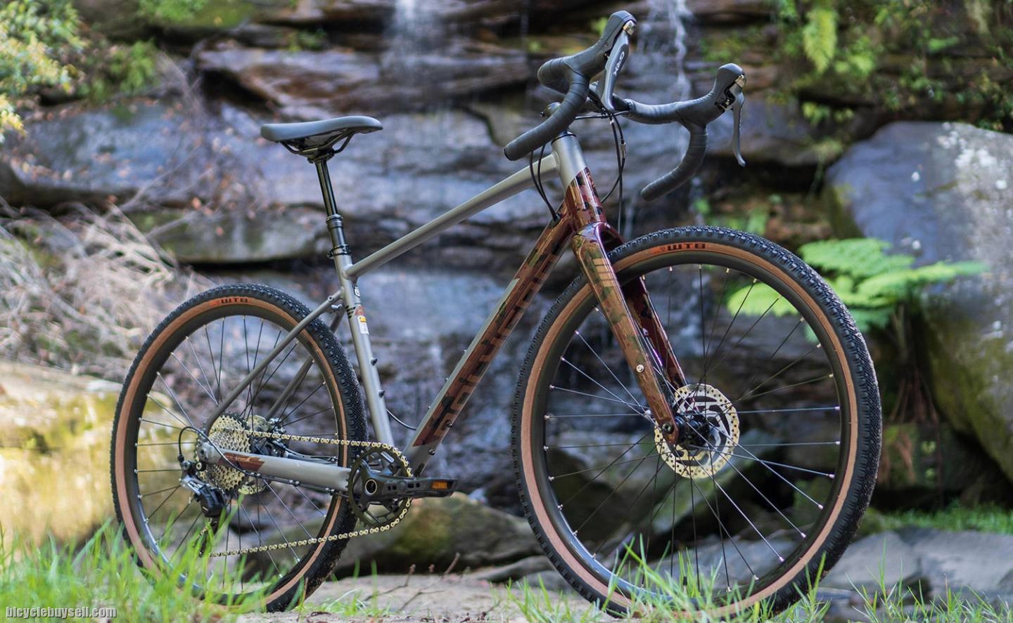 650b touring bike